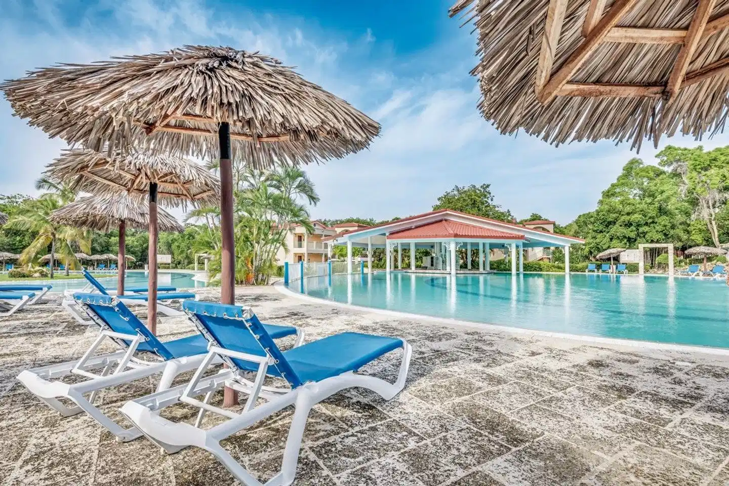 Sol Turquesa Beach Strand