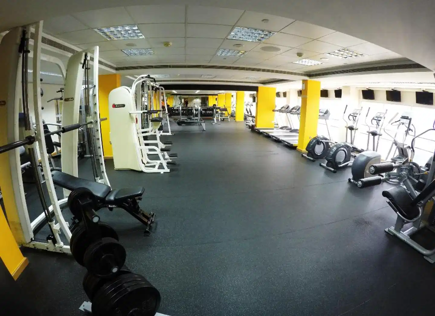 Millennium Plaza Downtown Abu Dhabi Sport und Entertainment