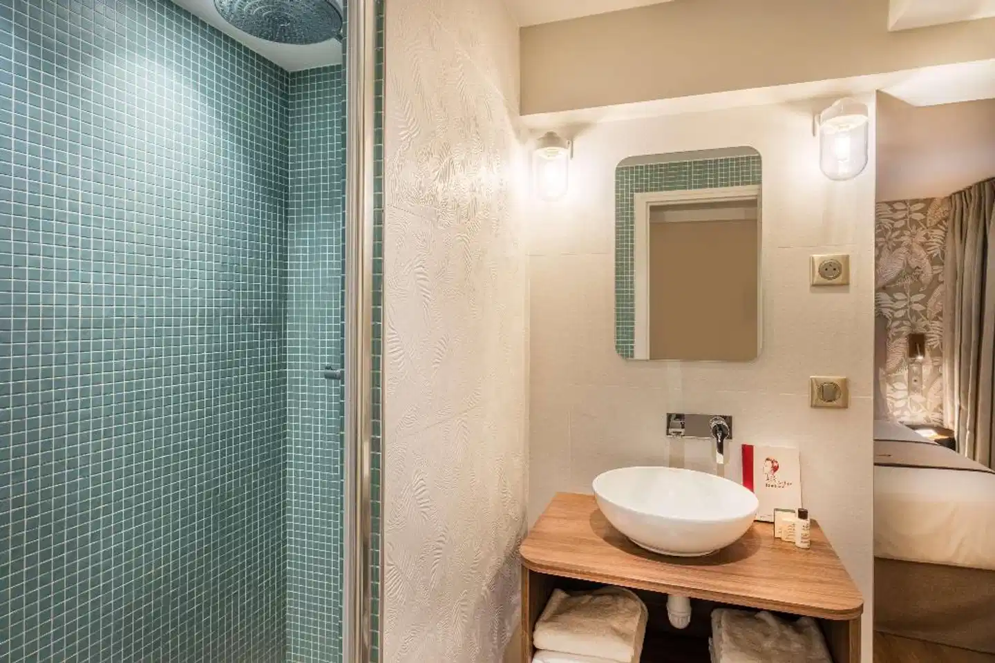 Hôtel Littéraire Arthur Rimbaud Badezimmer