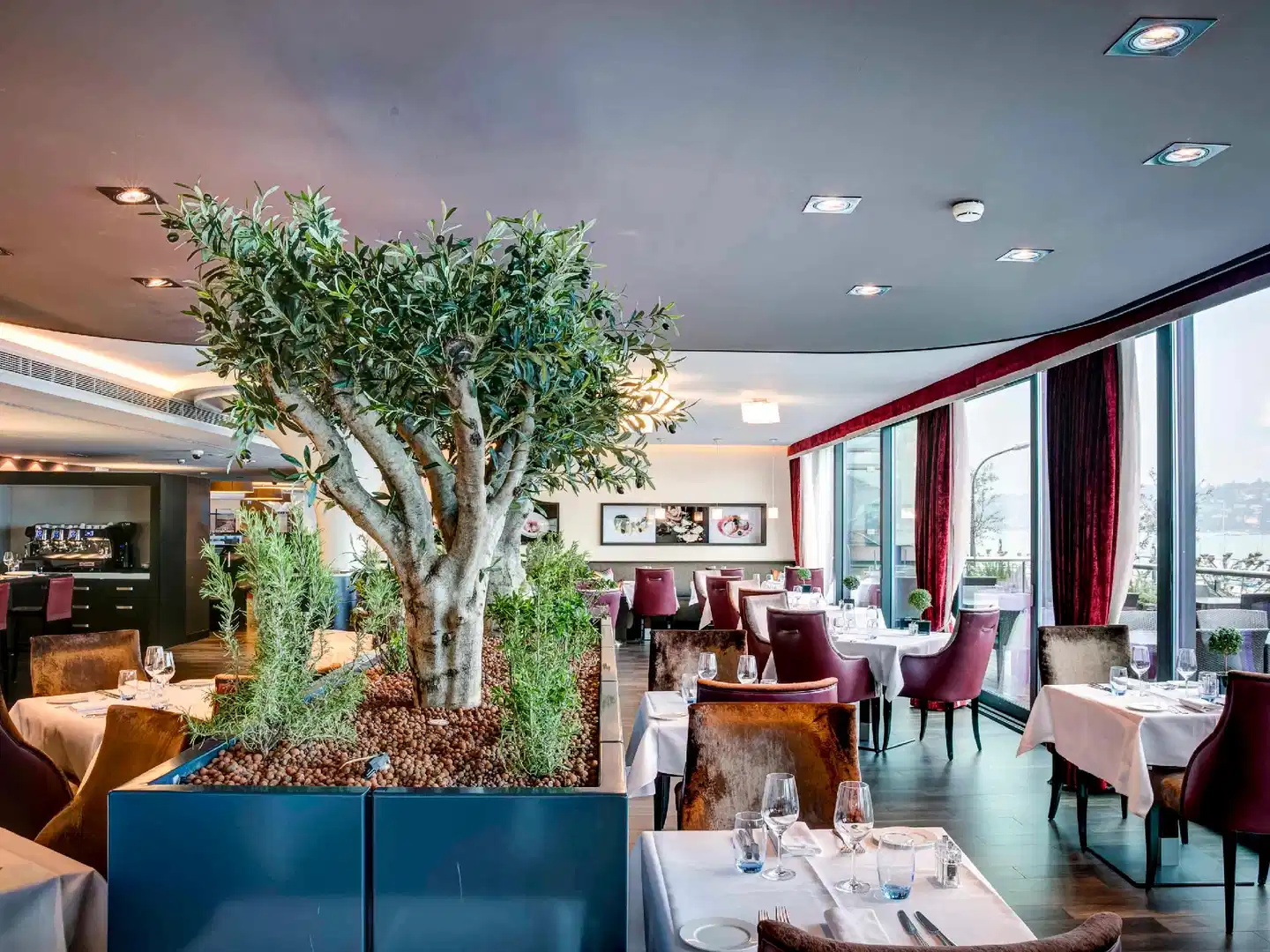 Fairmont Grand Hotel Geneva Restaurant