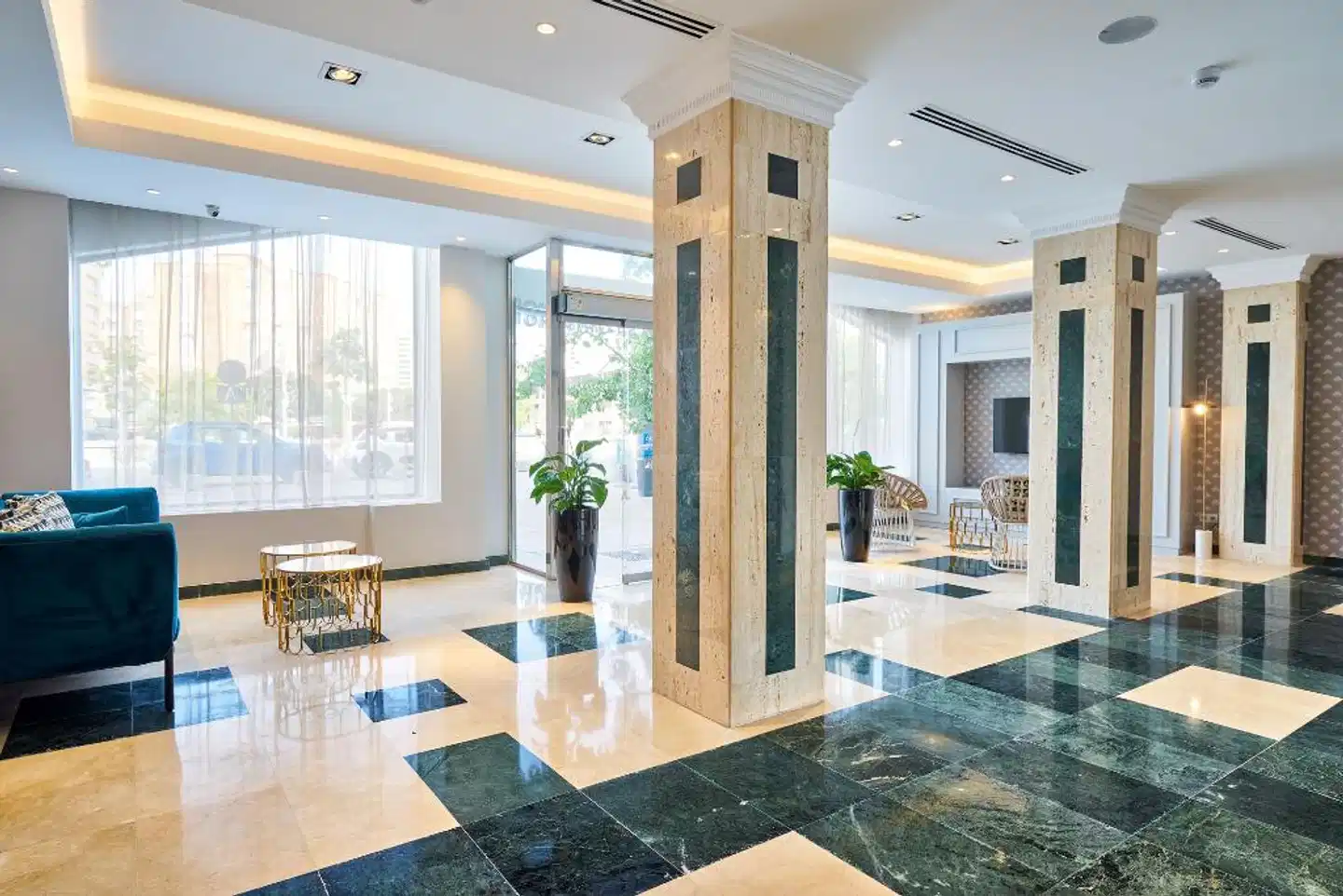 Eurostars Astoria Lobby