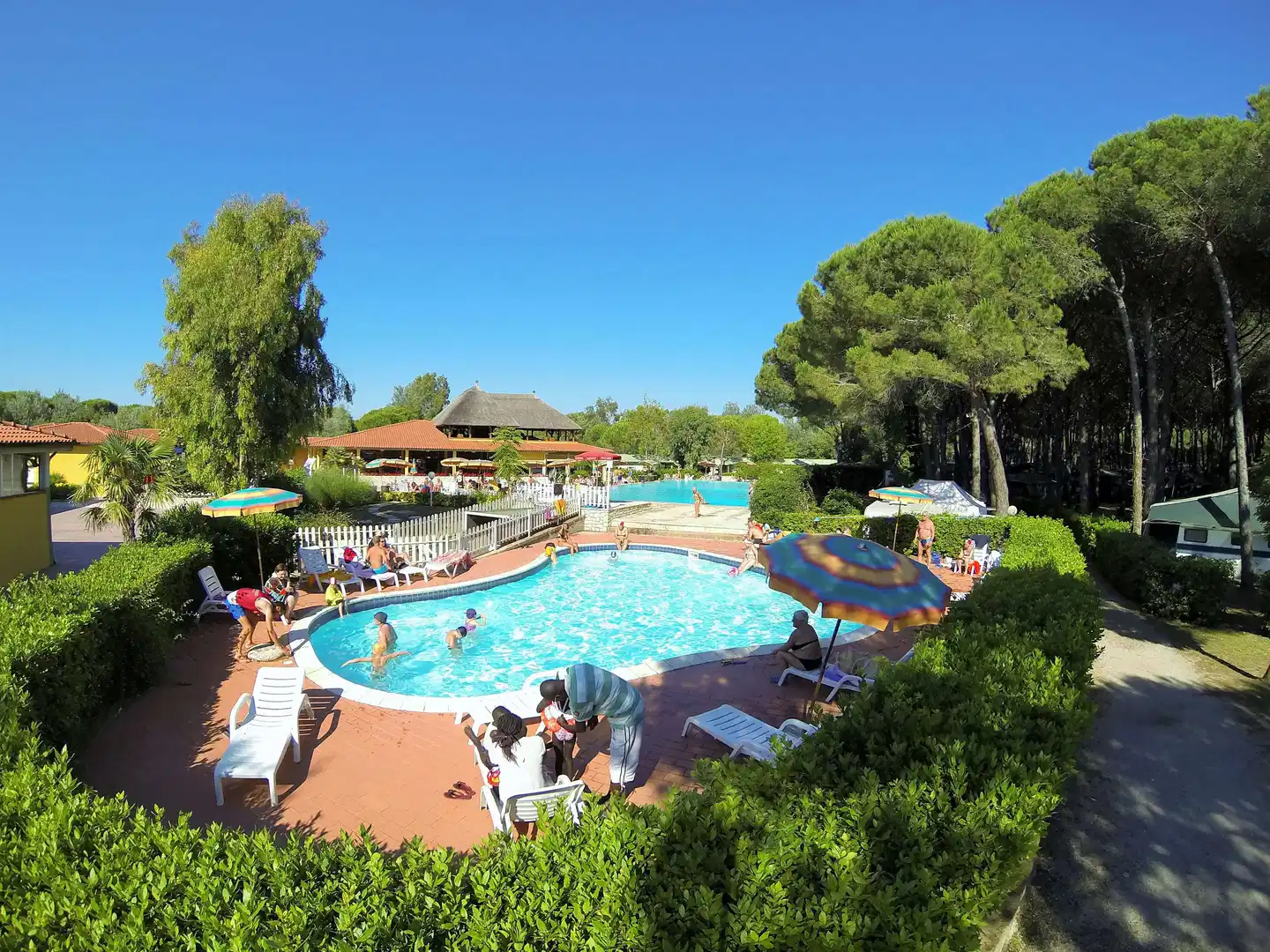 Camping Free Beach Pool