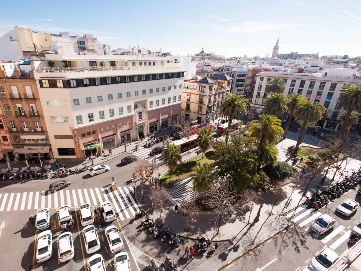 Derby Sevilla Aussenansicht