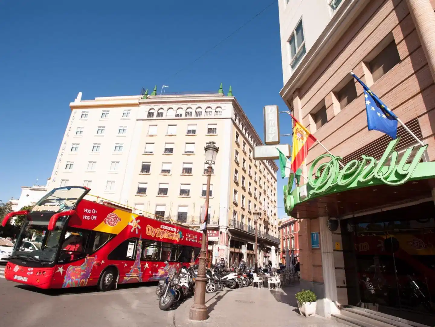 Derby Sevilla Aussenansicht