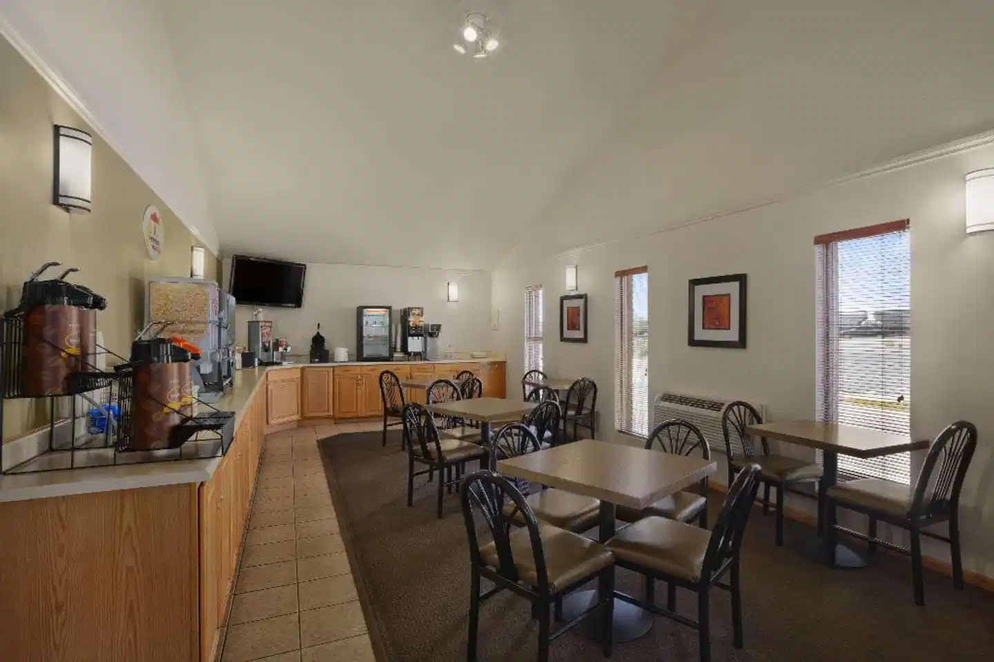 Super 8 by Wyndham Cheyenne WY Restaurant