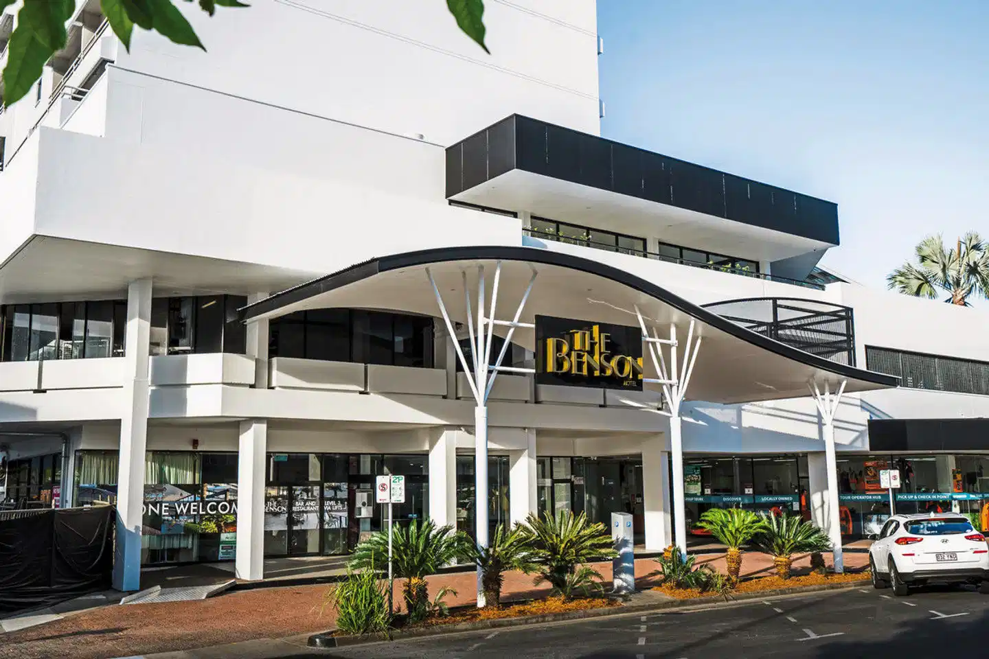 The Benson Hotel Aussenansicht