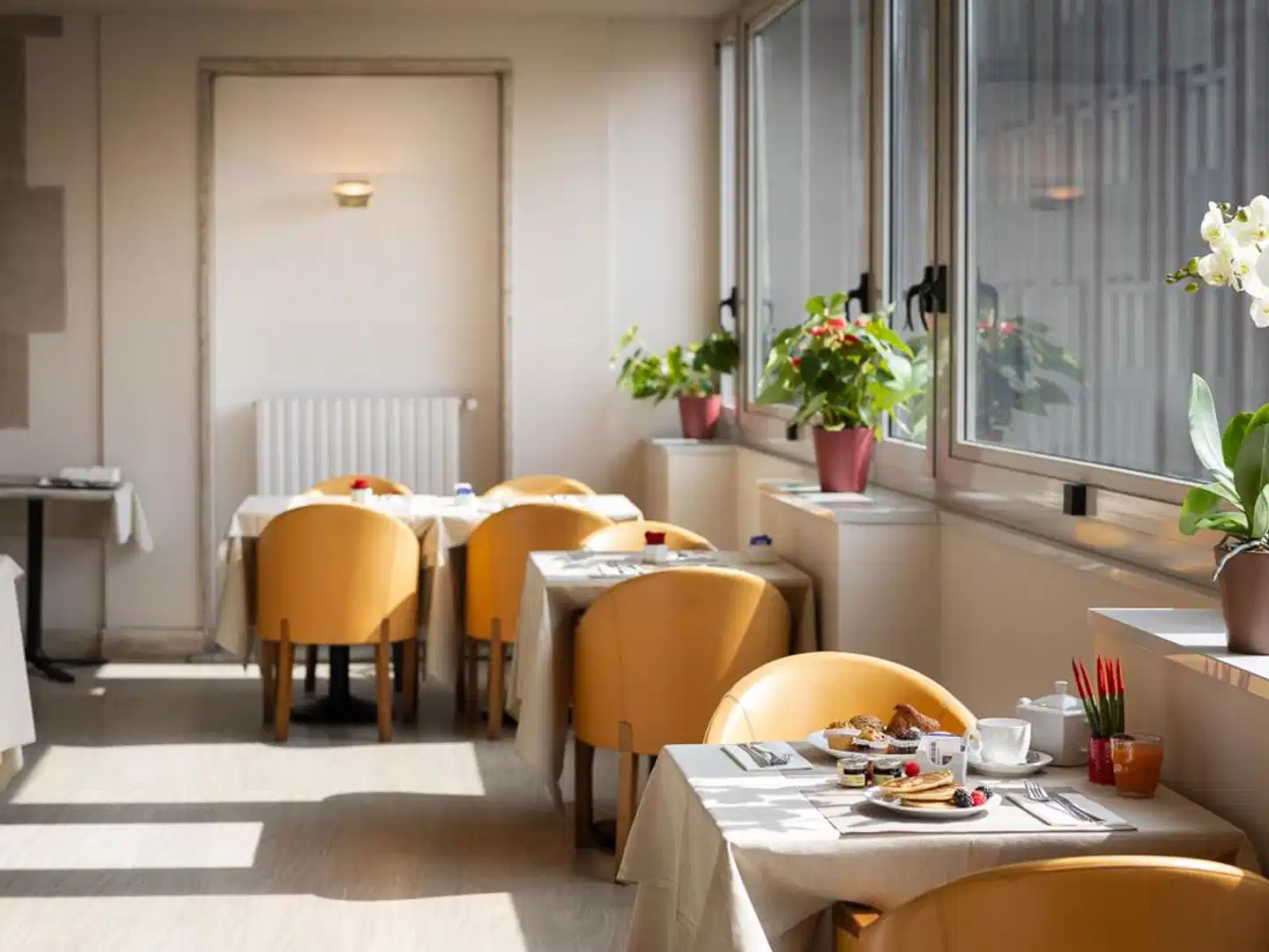 iH Hotels Milano Ambasciatori Restaurant