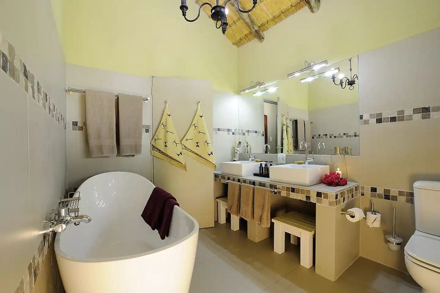 Frans Indongo Lodge Badezimmer