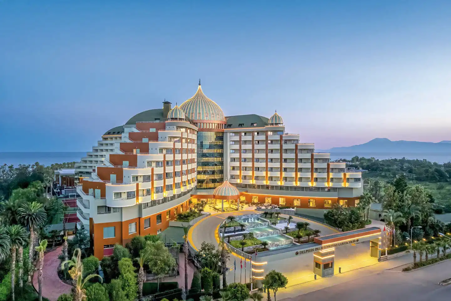 Delphin Palace Aussenansicht