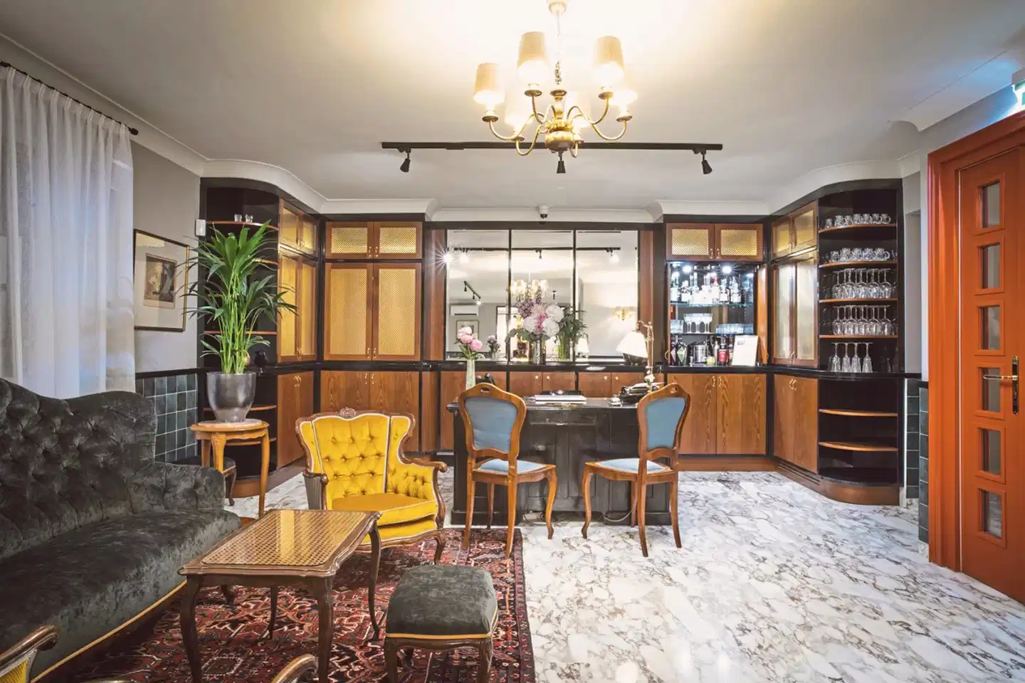 HENRI Hotel Wien Siebterbezirk Lobby