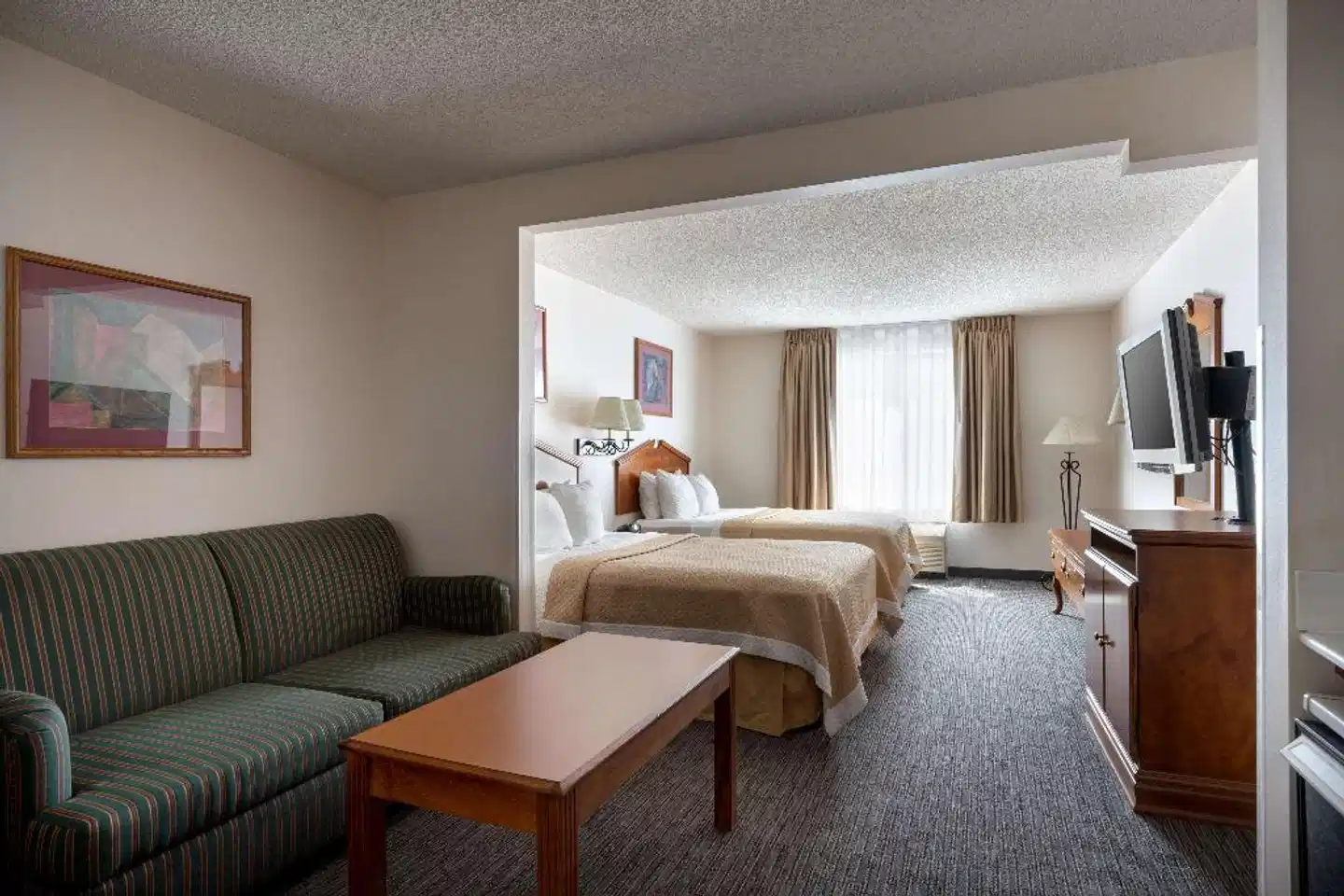 Days Inn & Suites by Wyndham Denver International Airport Wohnbeispiel