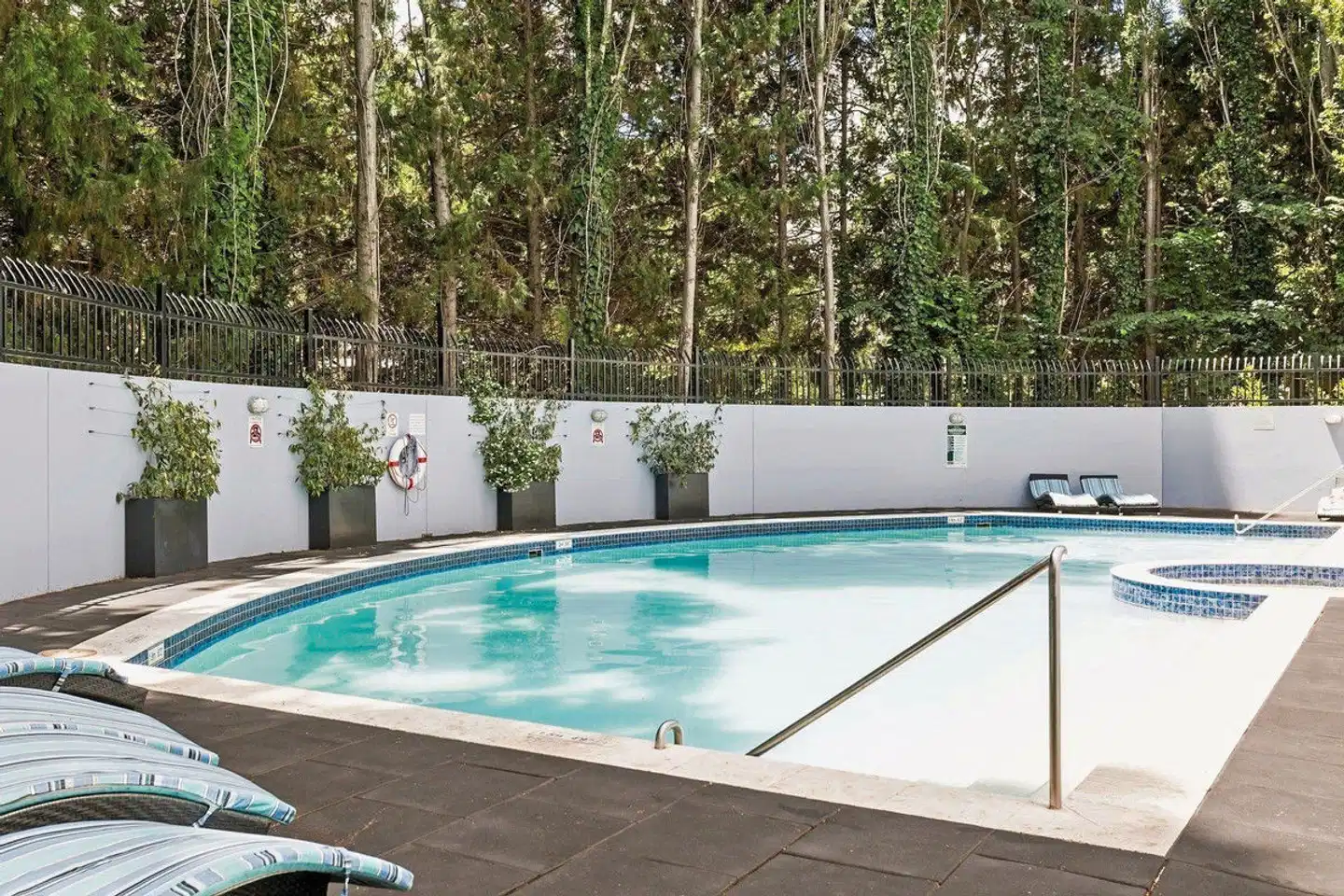 Crowne Plaza Canberra Wellness