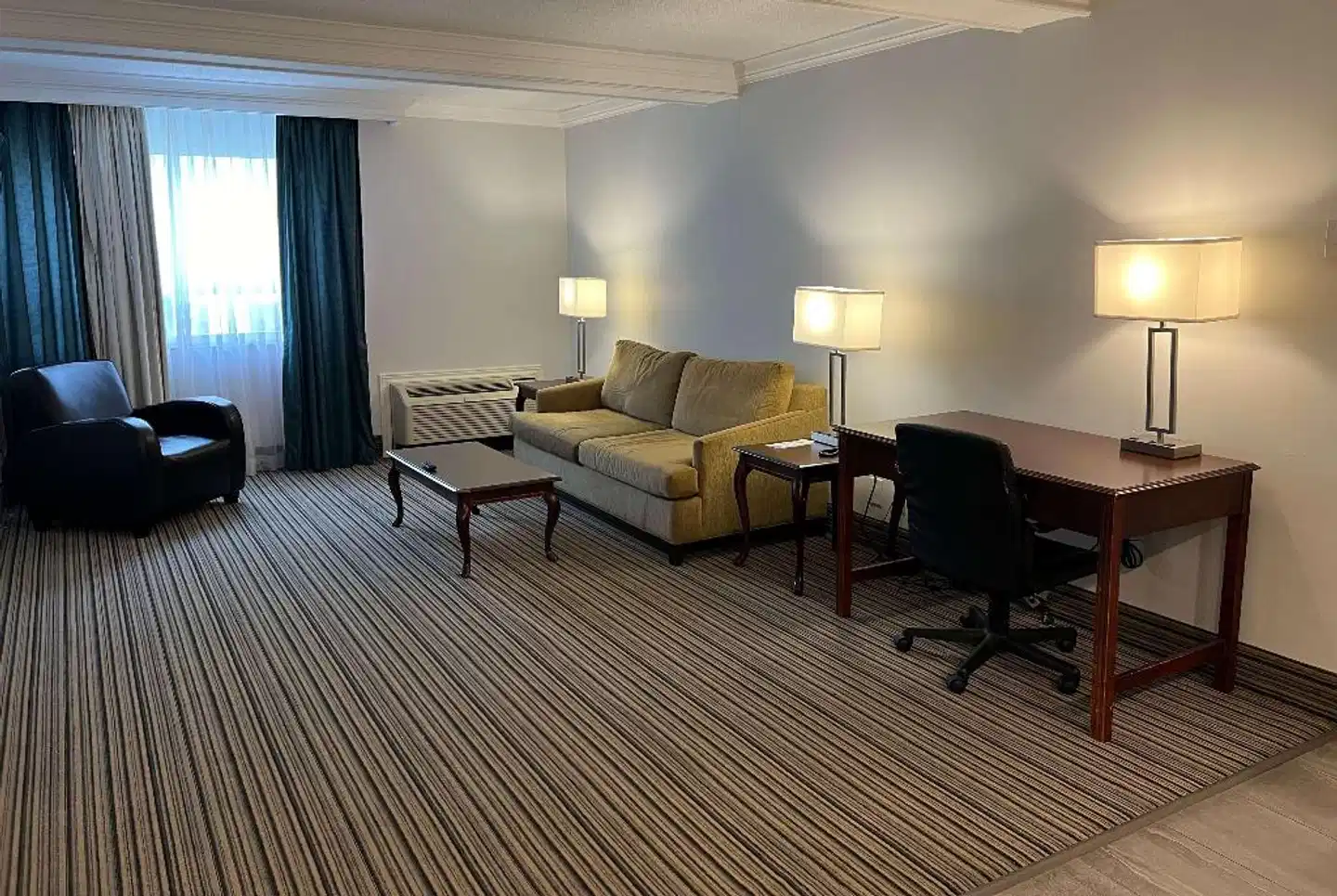 Ramada by Wyndham London Wohnbeispiel