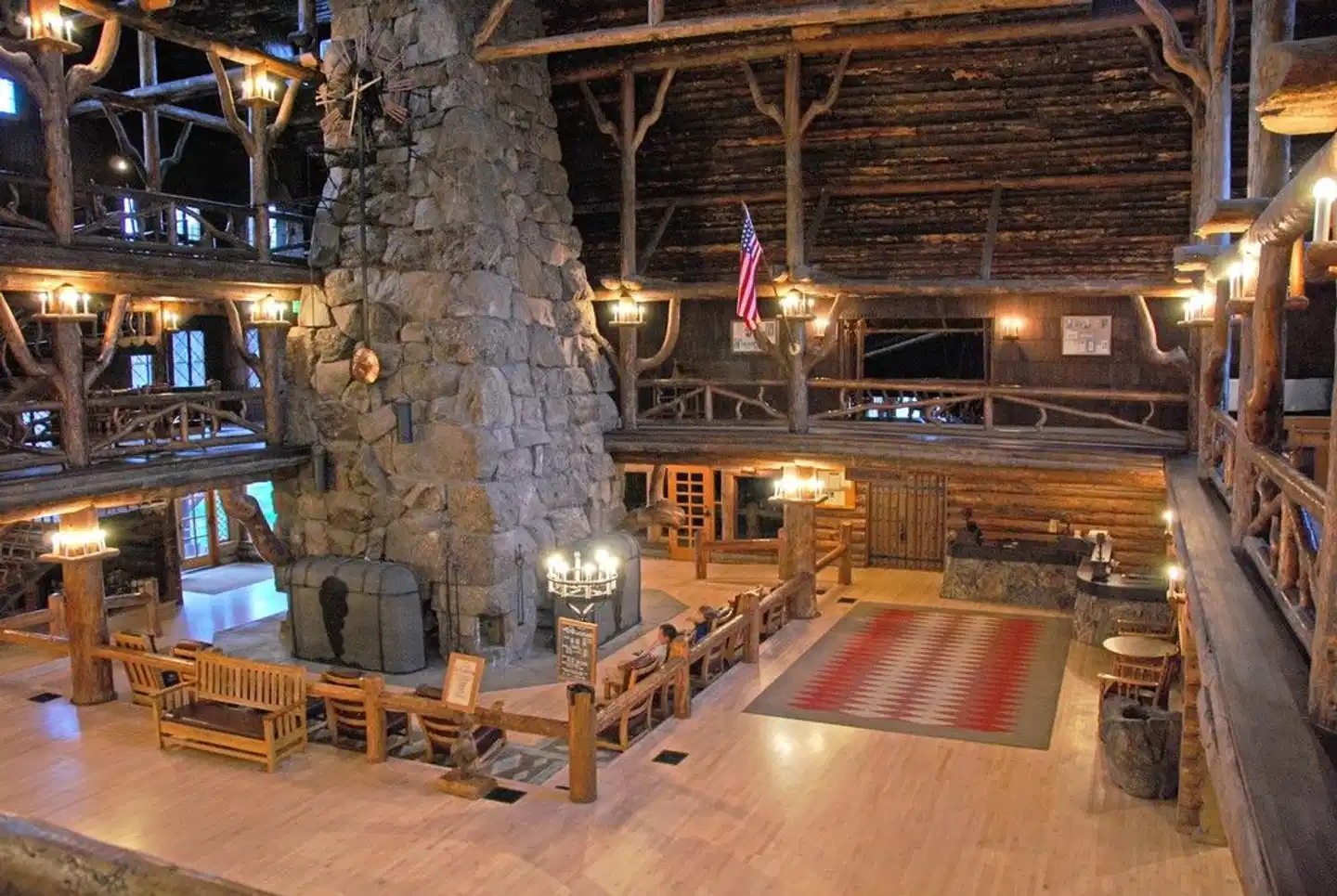 Old Faithful Inn Bar