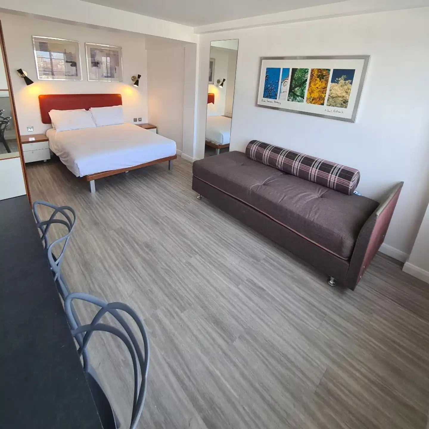 Roland House Apartments Wohnbeispiel