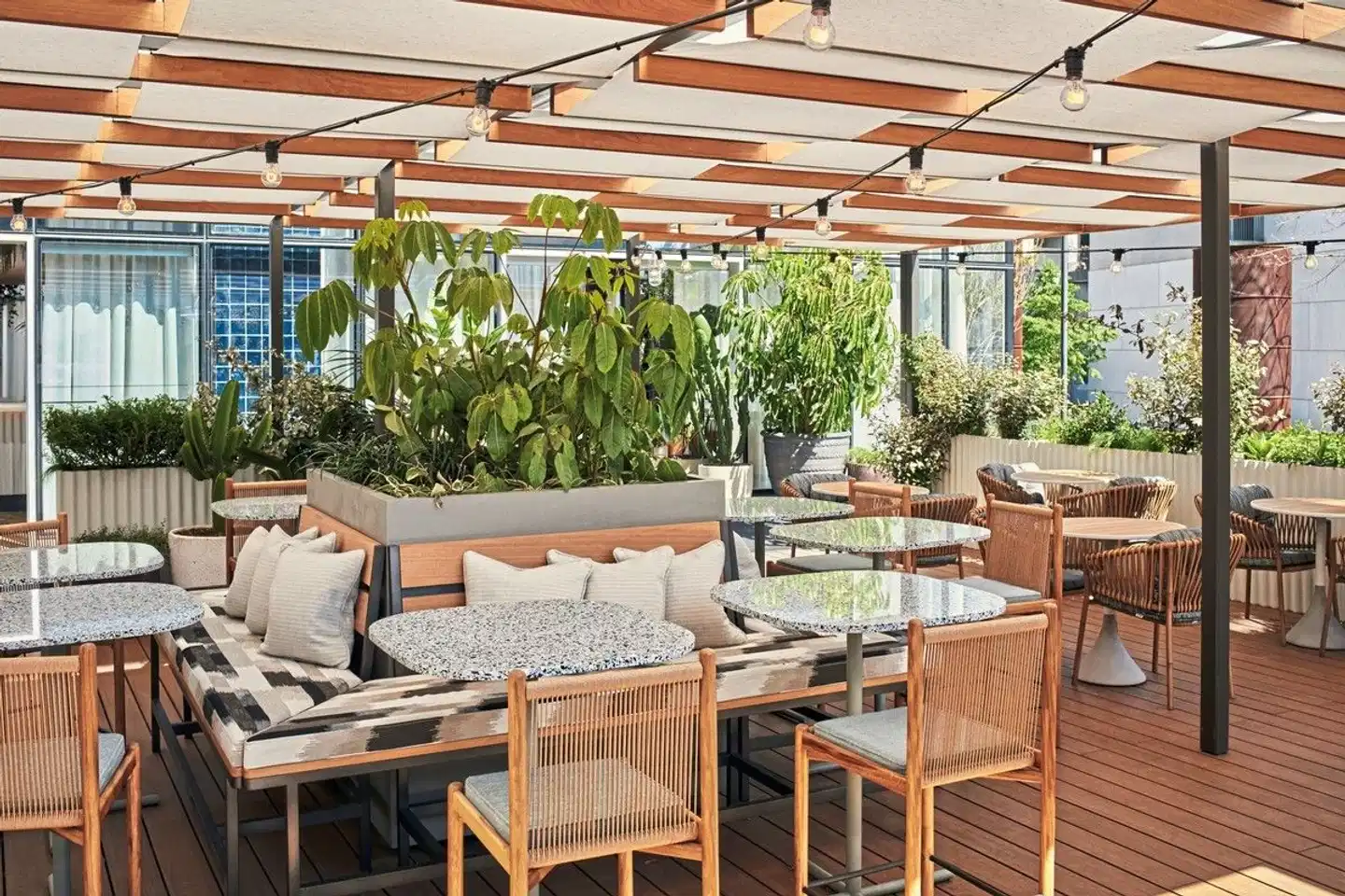 The Hoxton Poblenou Terrasse