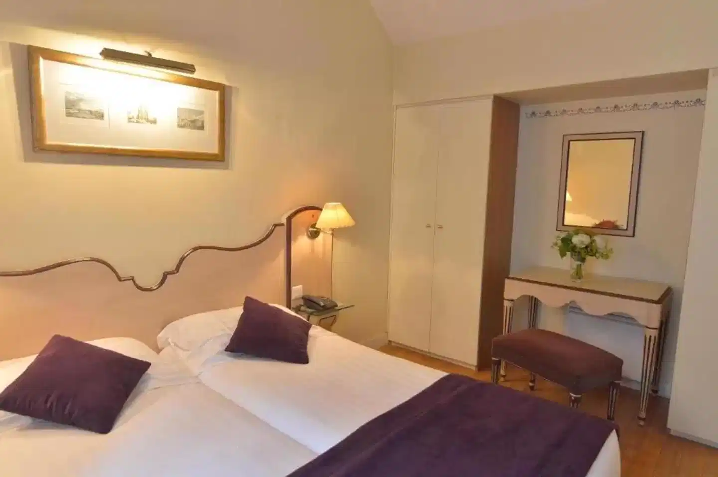 Hotel Suites Unic Renoir St Germain Wohnbeispiel