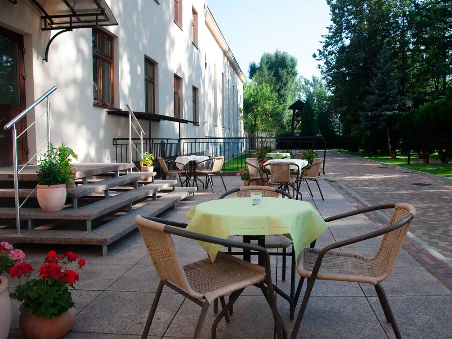 Domus Mater Terrasse