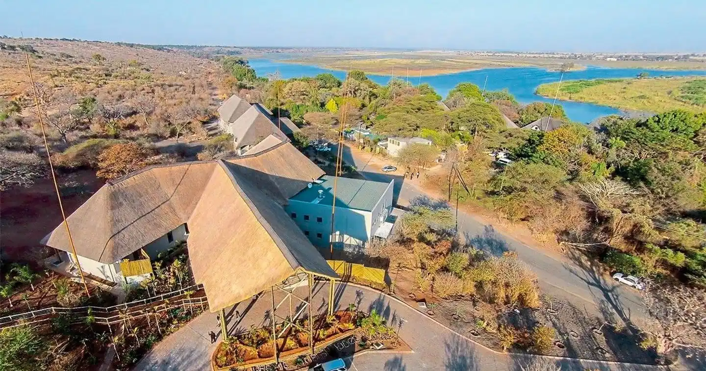 Chobe Bush Lodge Aussenansicht