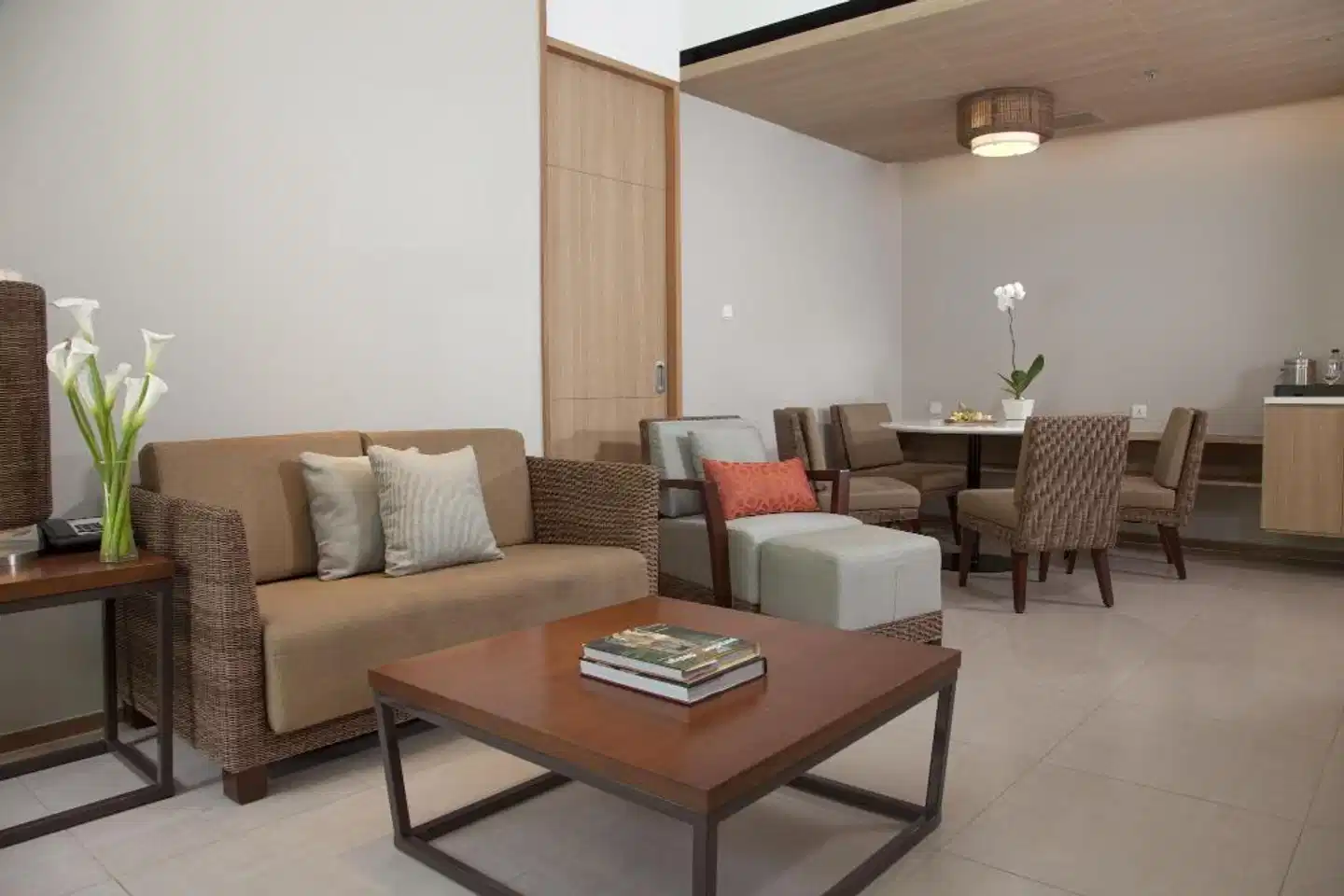 Courtyard by Marriott Bali Seminyak Resort Lobby