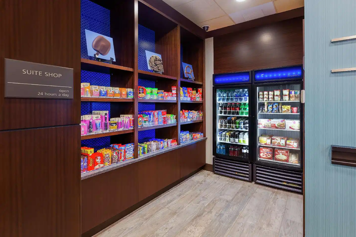 Hampton Inn & Suites Bend Bar