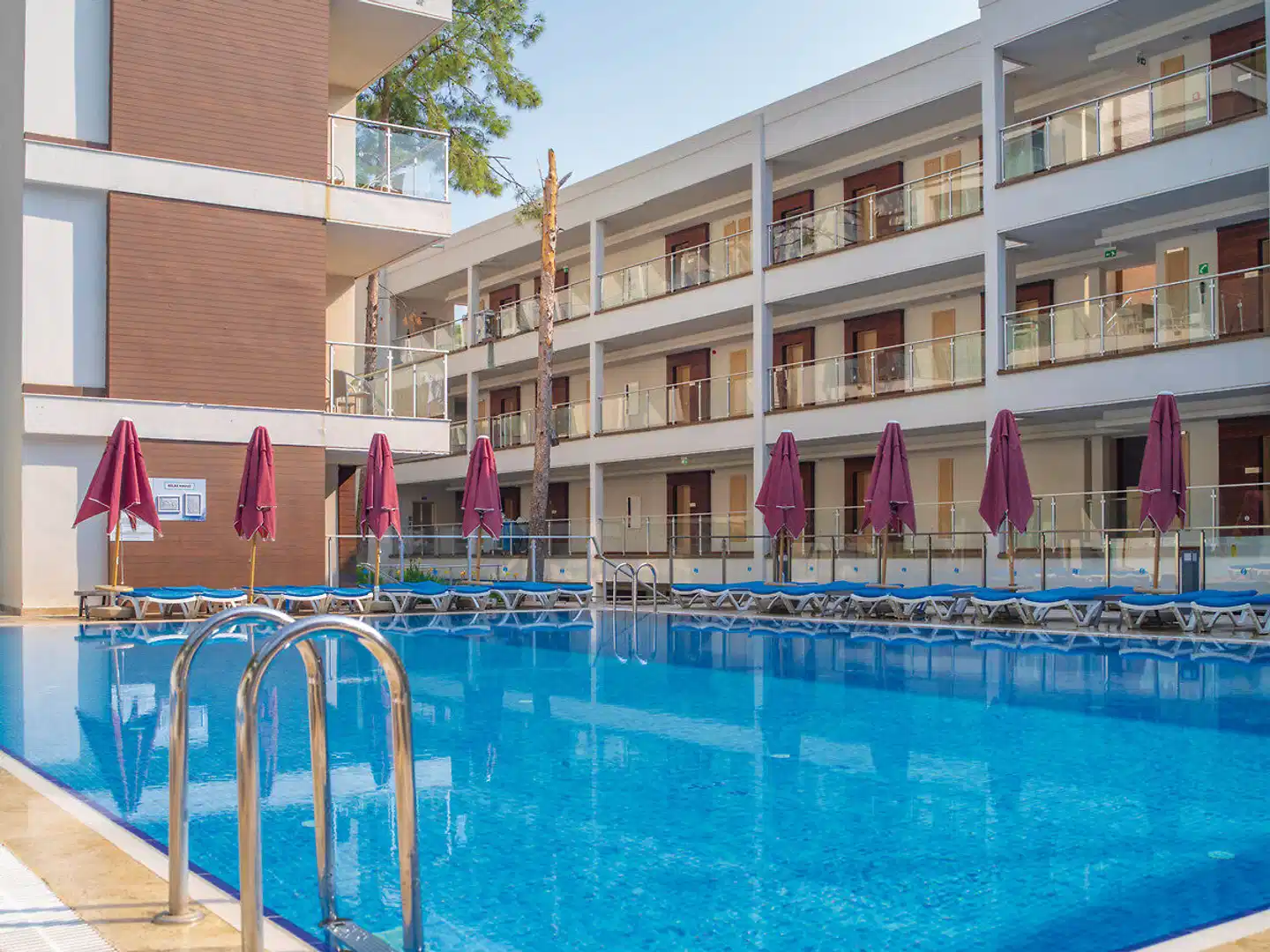 Orka Lotus Beach Pool