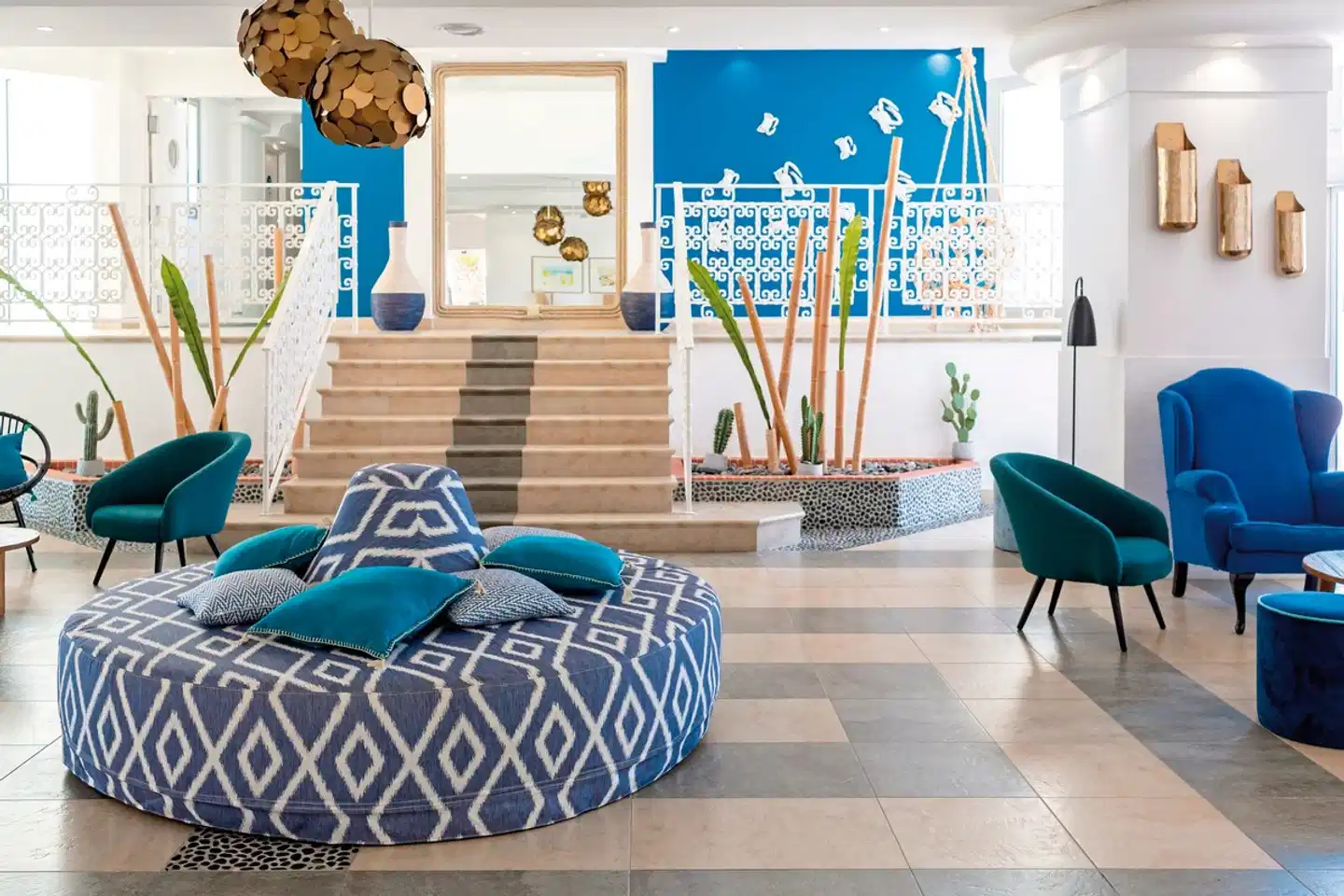 Les Bulles de Mer Lobby