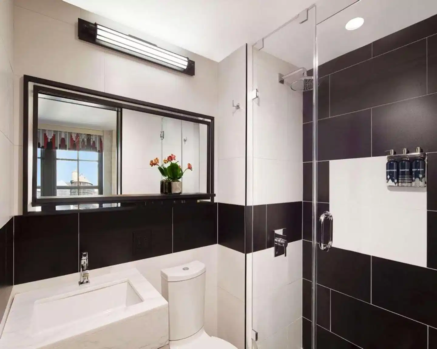 The Paul NYC Badezimmer