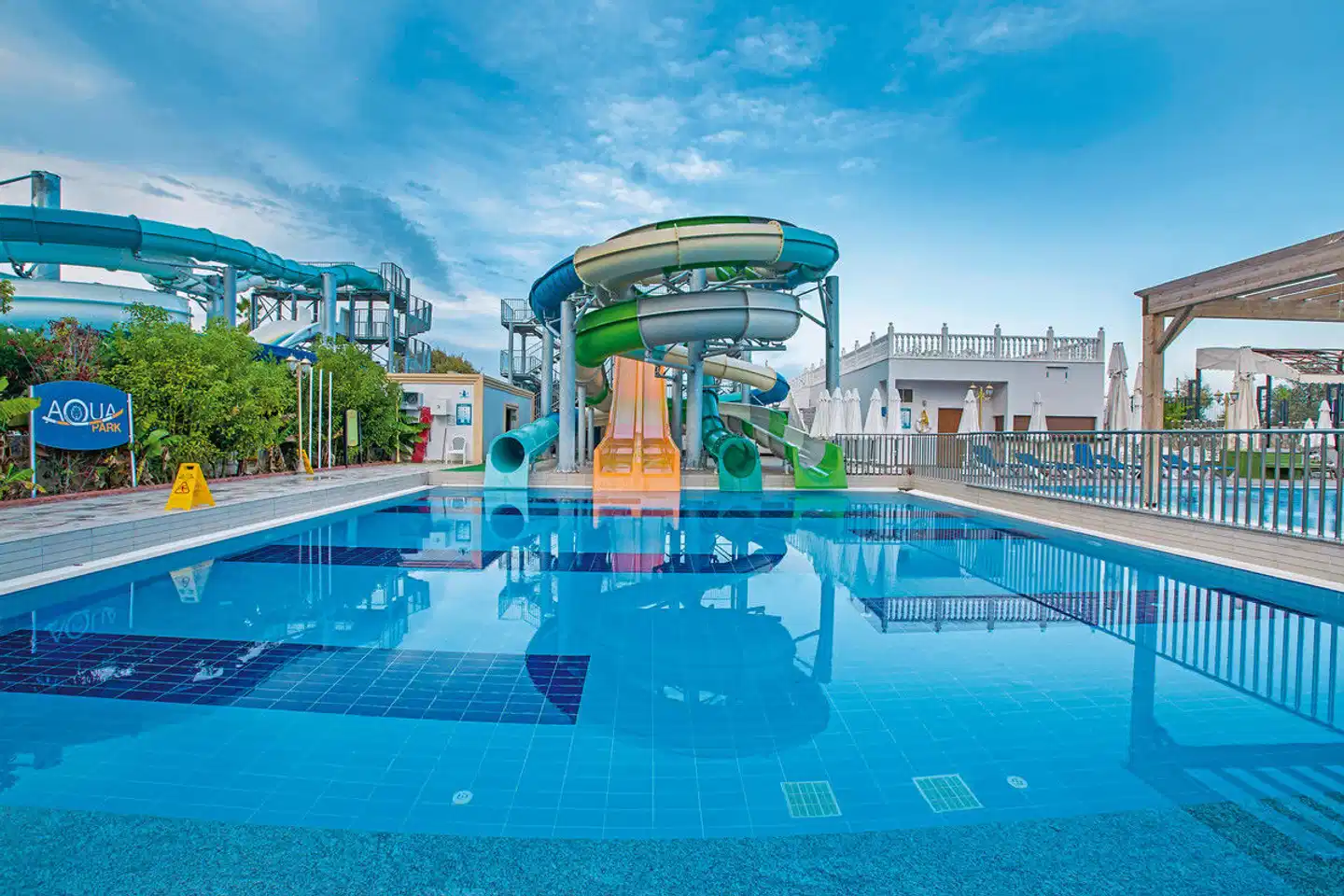 J'adore Deluxe Hotel & Spa Pool