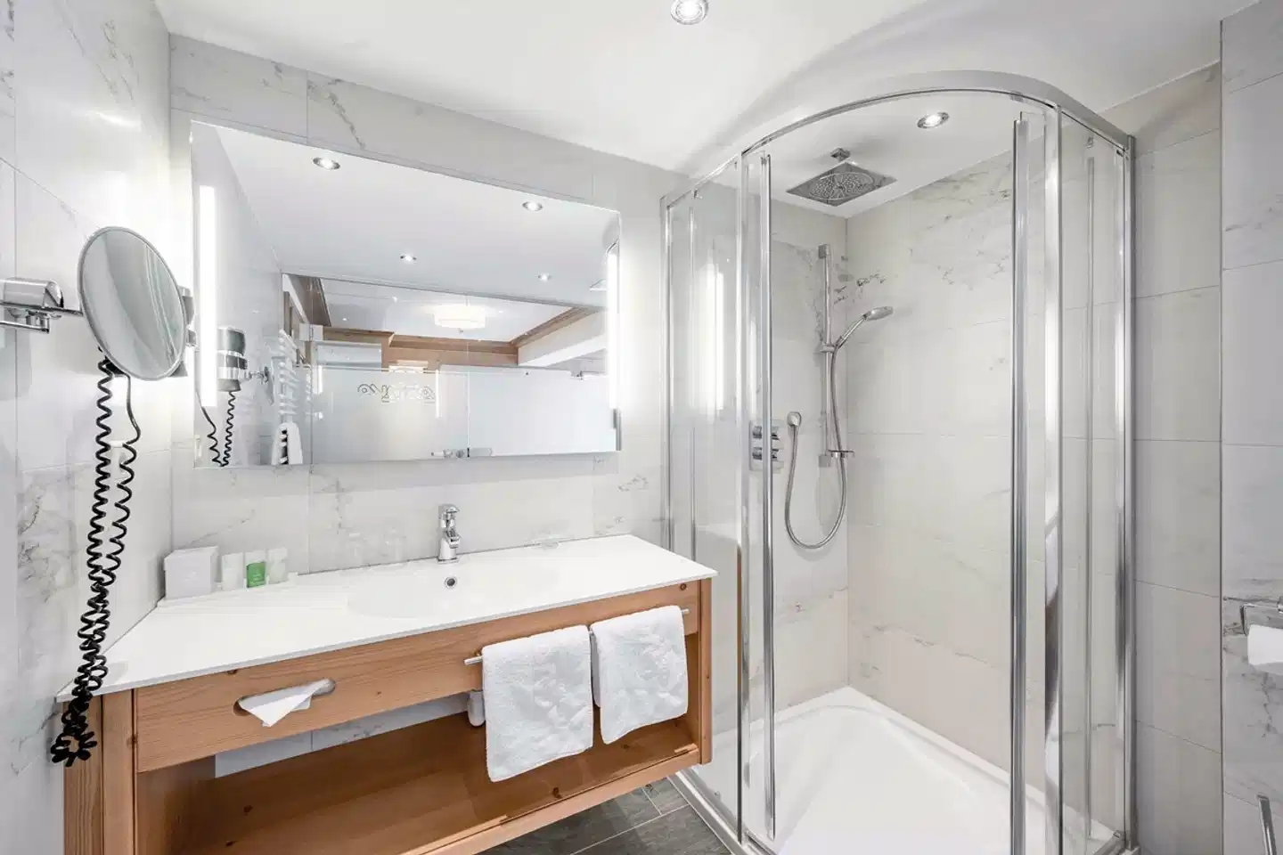 Austria Gourmet & Wine Hotel Badezimmer