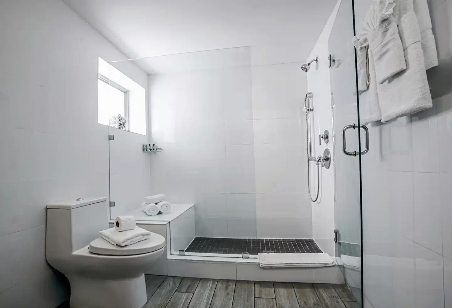 Seaside All Suites Hotel Badezimmer