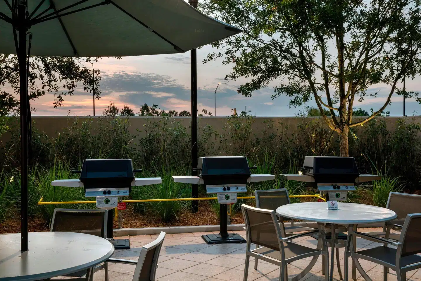 SpringHill Suites Orlando at FLAMINGO CROSSINGS® Town Center/West.Entr. Terrasse