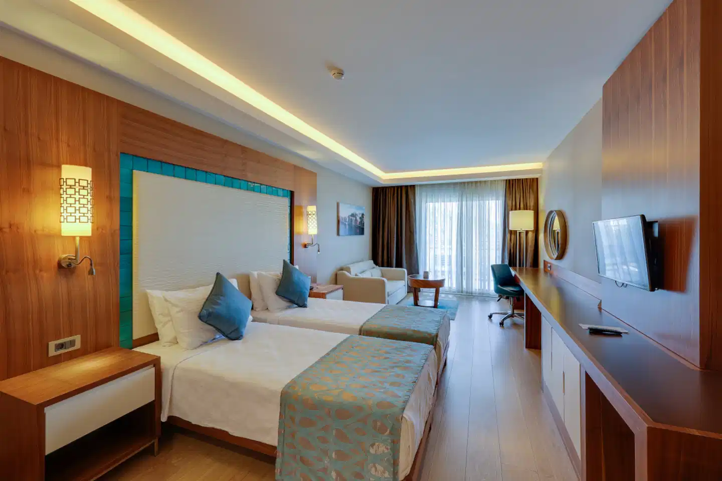 Ramada Hotel & Suites by Wyndham Kusadasi Wohnbeispiel