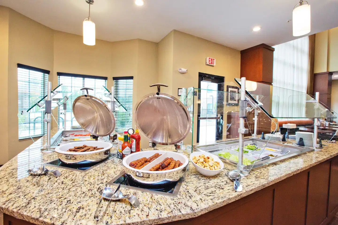 Staybridge Suites Austin South Interstate Hwy 35 Restaurant