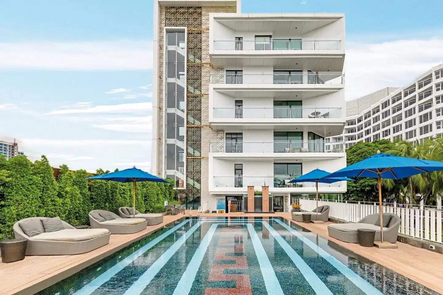 Mera Mare Pattaya Aussenansicht