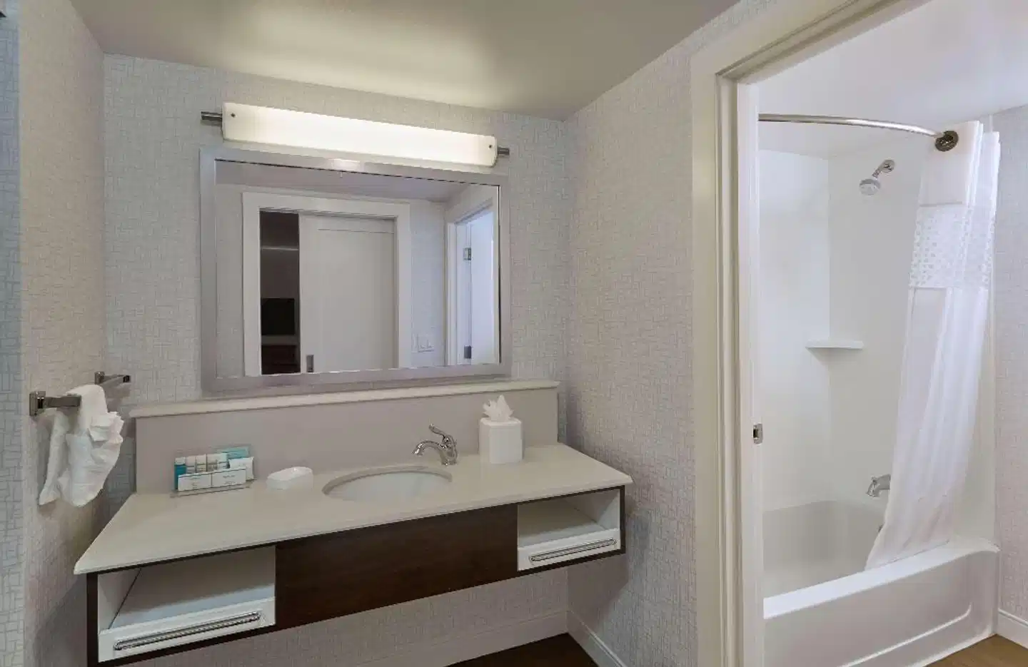 Hampton Inn & Suites Hood River Badezimmer