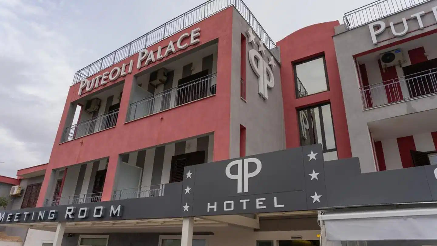 Puteoli Palace Hotel Aussenansicht