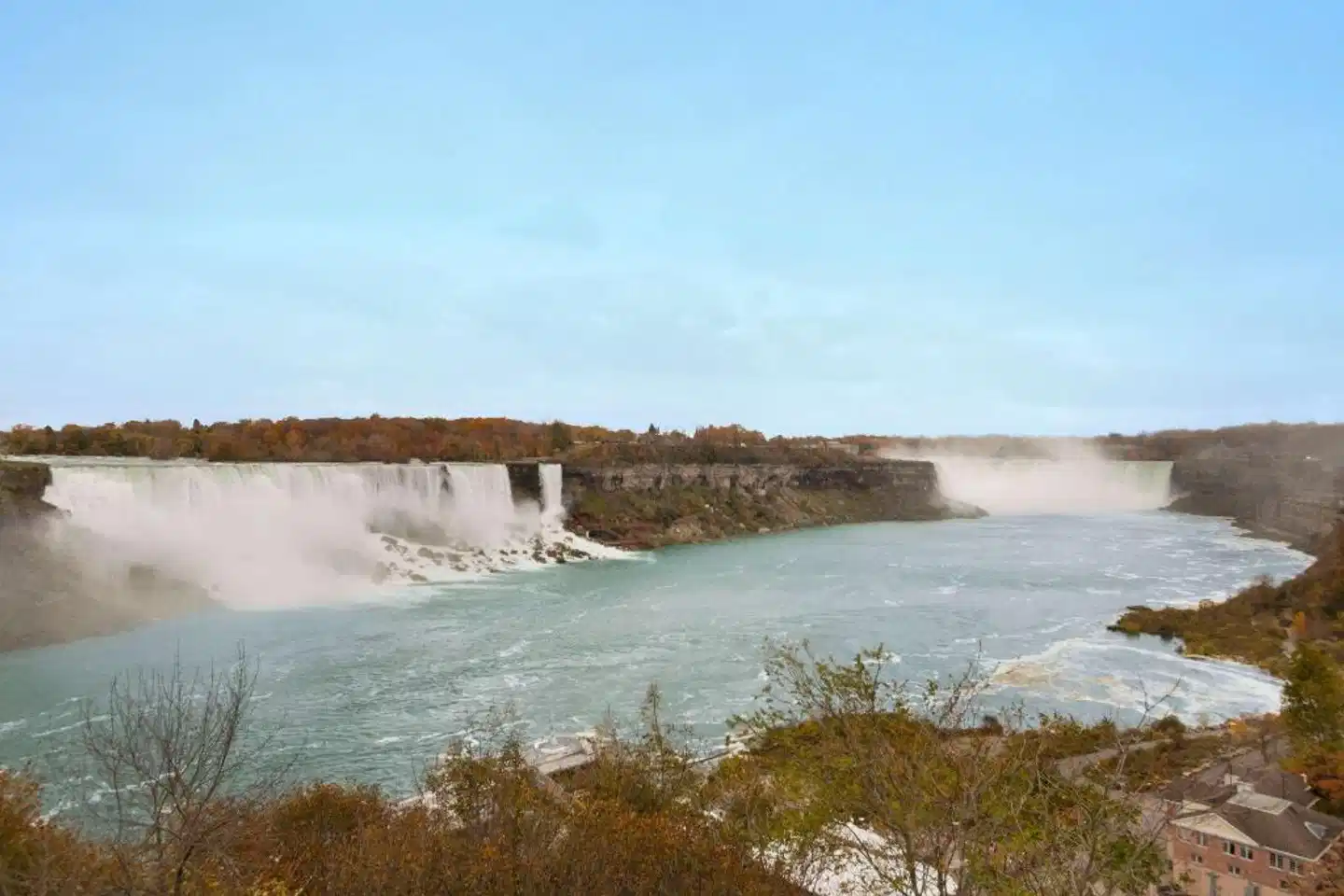 Days Inn by Wyndham Niagara Falls Near The Falls Strand