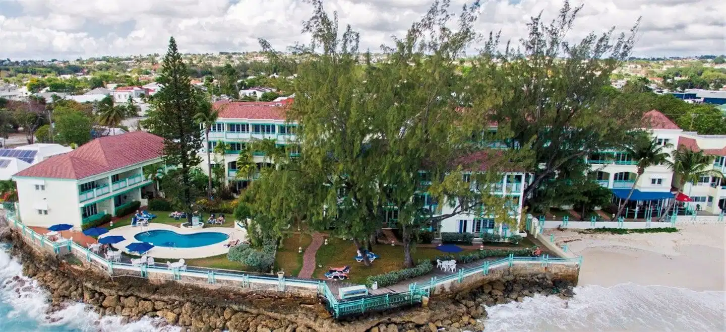 Blue Orchid Beach Hotel Aussenansicht