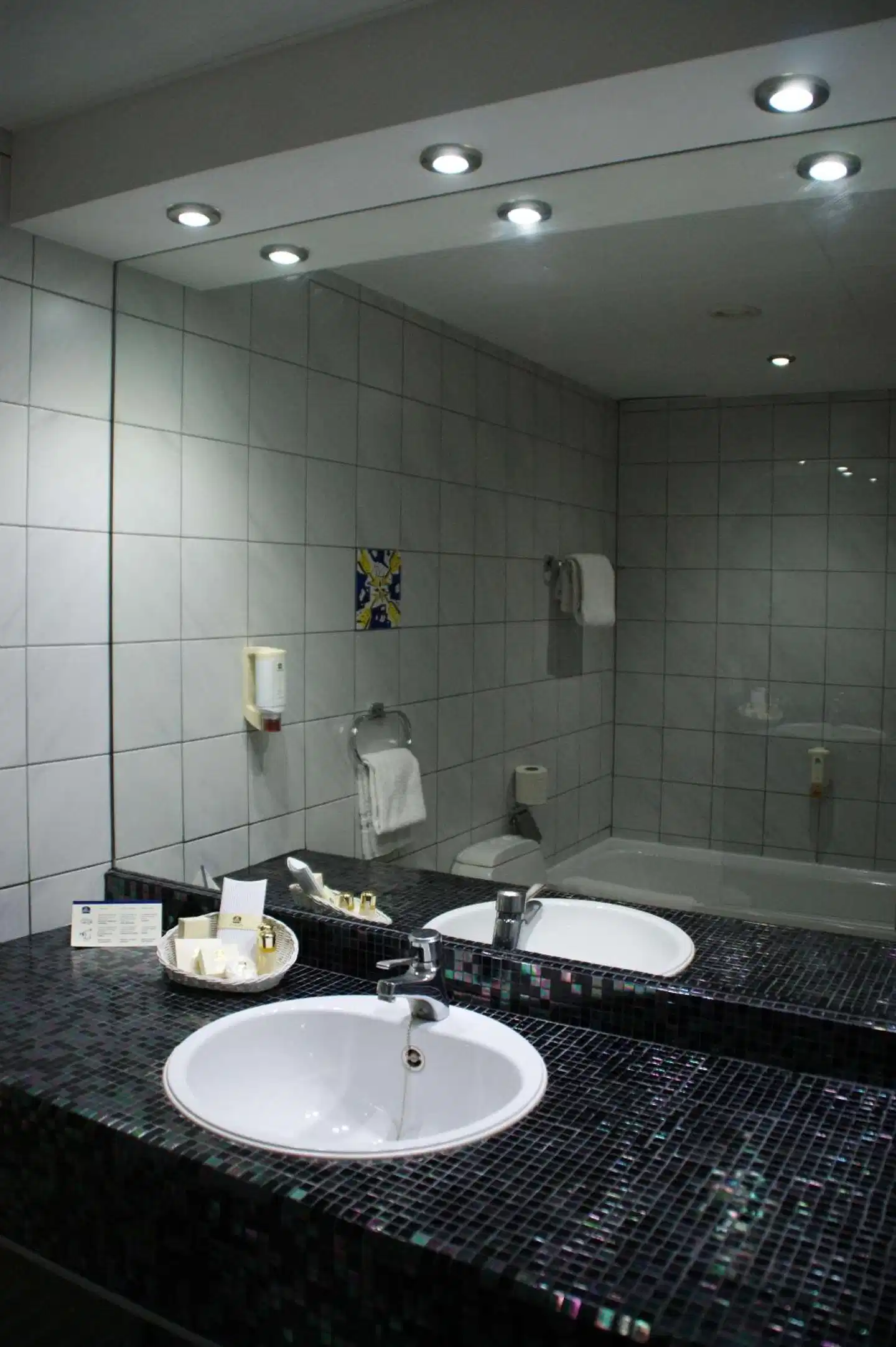 Best Western Plus Park Hotel Brussels Badezimmer