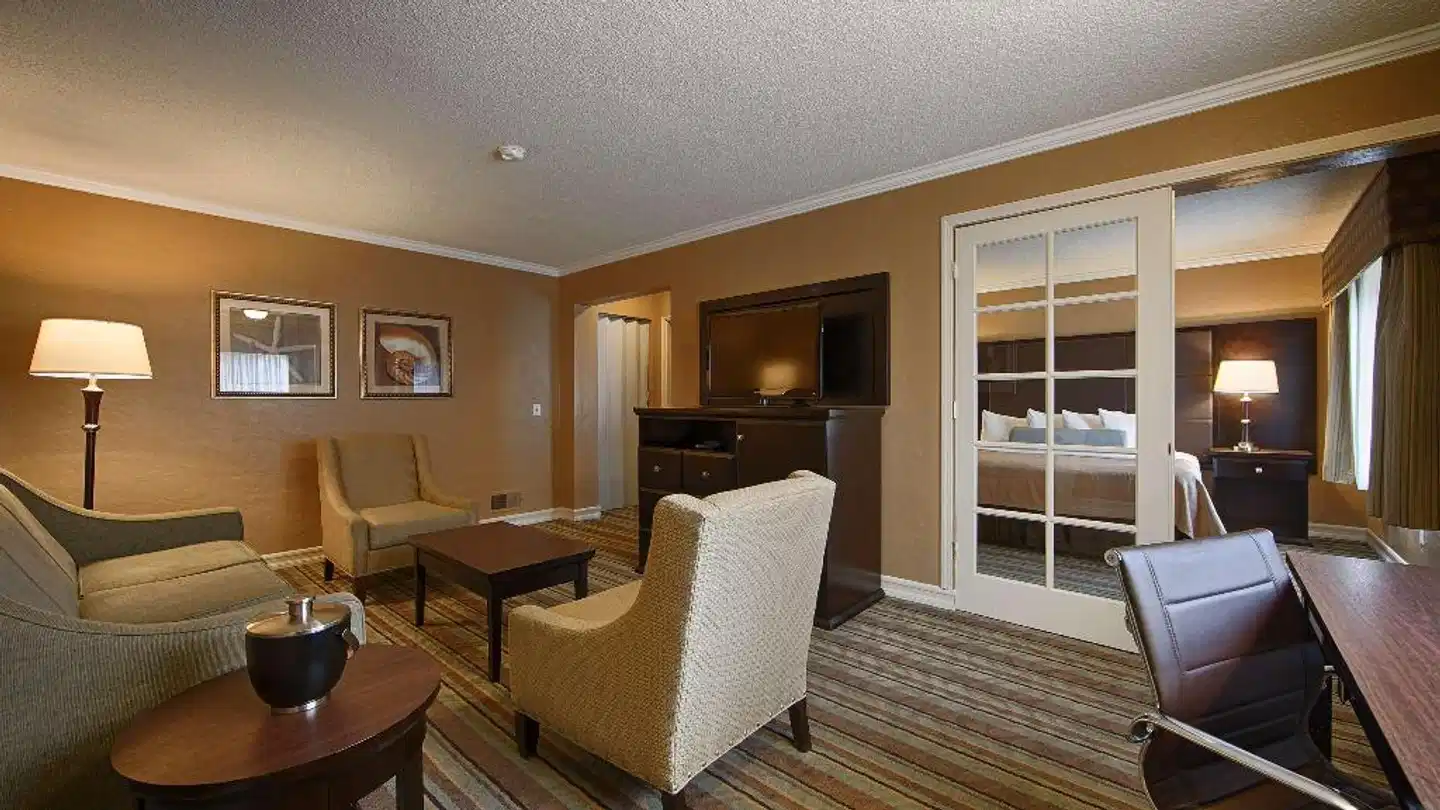 Best Western Carmel's Town House Lodge Wellness