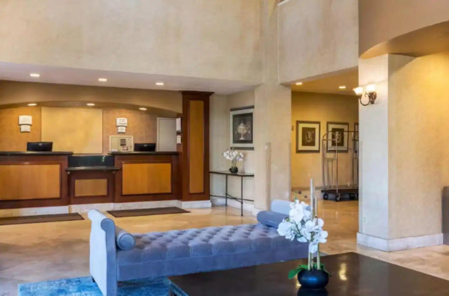 Ramada Suites by Wyndham San Diego Lobby