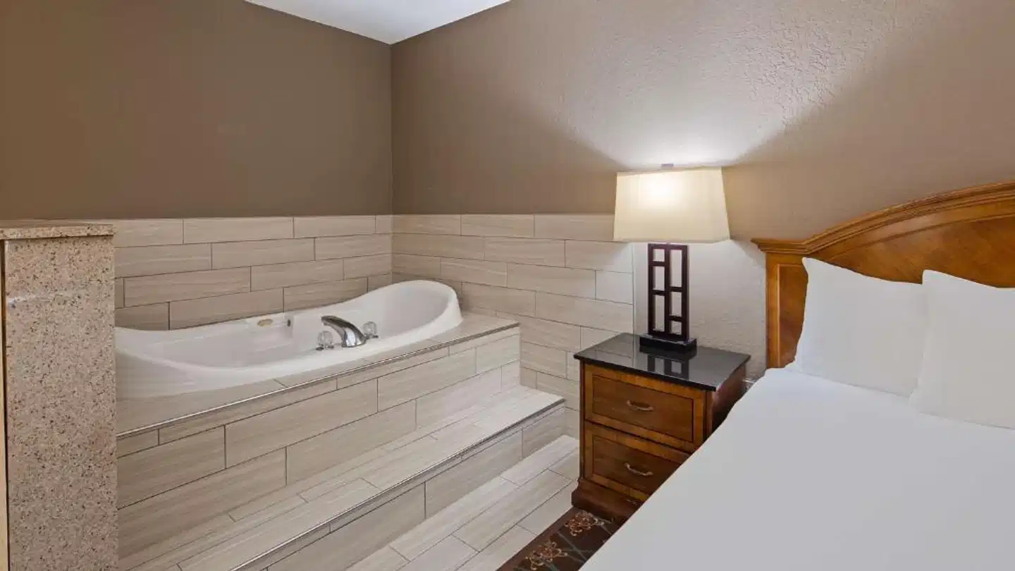 Best Western University Inn Badezimmer