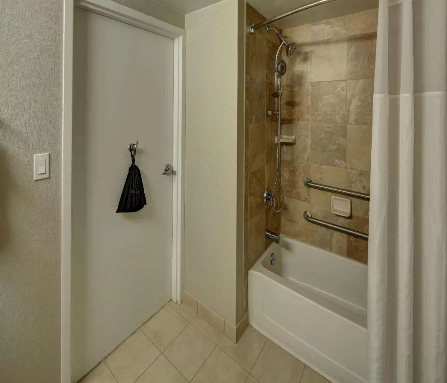 Hampton Inn Miami-Coconut Grove/Coral Gables Badezimmer