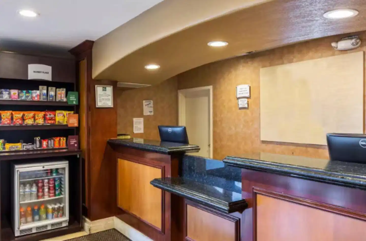 Ramada Suites by Wyndham San Diego Lobby