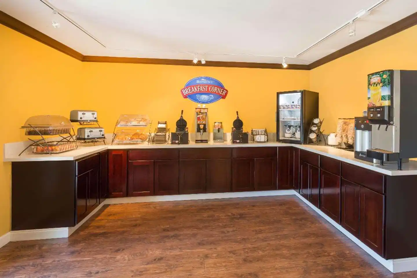 Baymont by Wyndham Modesto Salida Bar