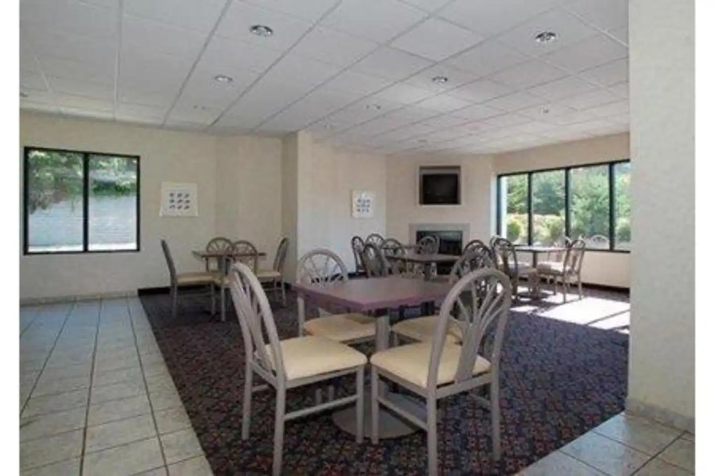 Baymont by Wyndham Mooresville Lobby