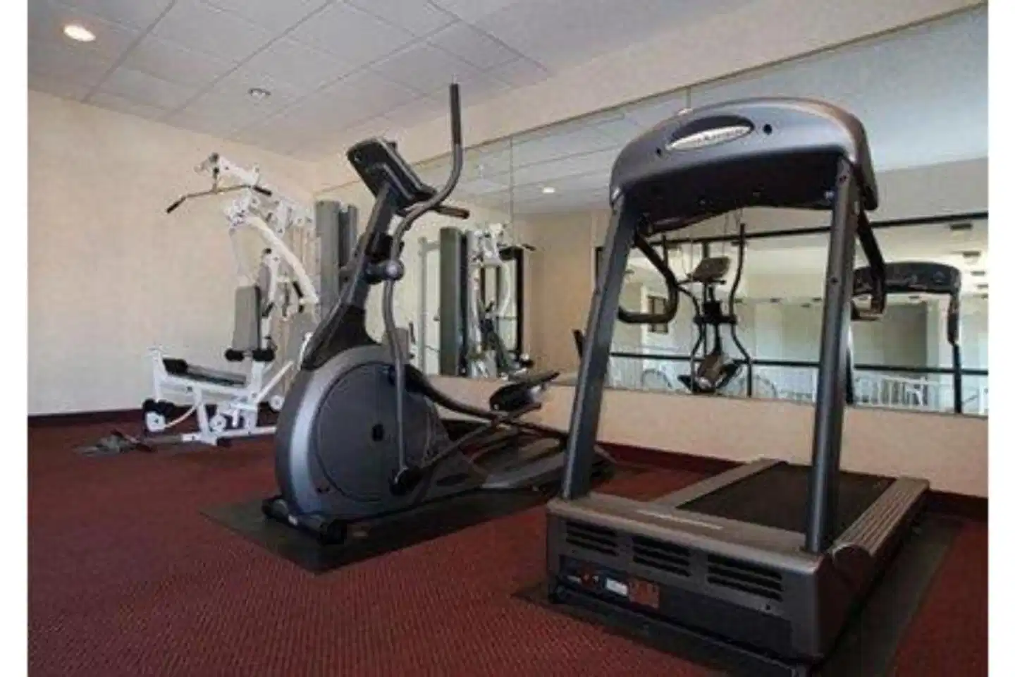 Baymont by Wyndham Mooresville Sport und Entertainment