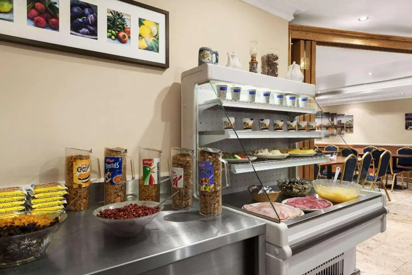 Days Inn by Wyndham London Hyde Park Lobby