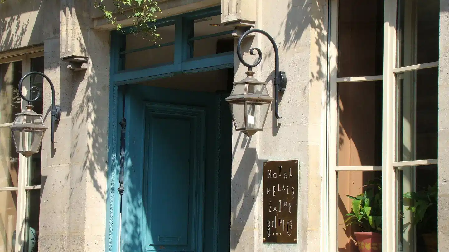 Relais Saint Sulpice Aussenansicht